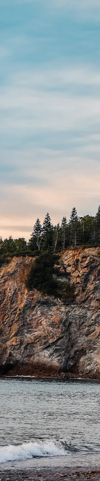Wandere durch die ungestörte Natur des Cape Breton Nationalparks